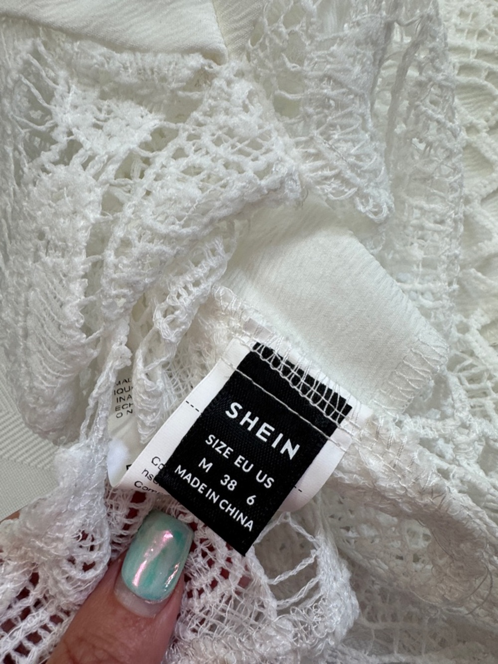 NWOT SHEIN White Crochet Halter Camisole Top. V Back. Size Medium. - Picture 2 of 9